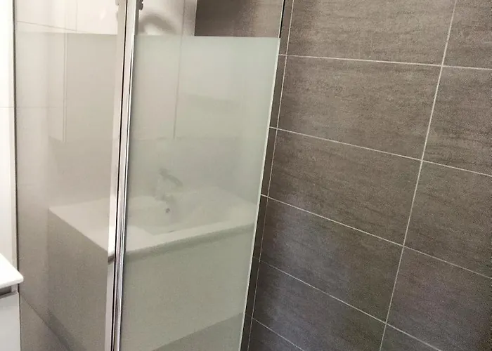 Апартаменты Moderne Au Calme Proche Vieil Et